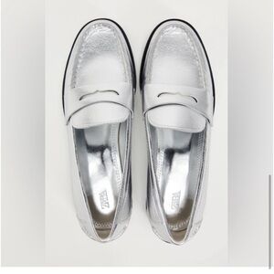 ZARA METALLIC LOAFERS 2514/310 size  61/2